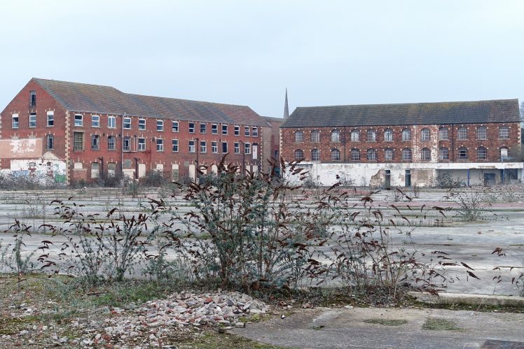 shutterstock_1050535586-brownfield-site-748x499.jpg